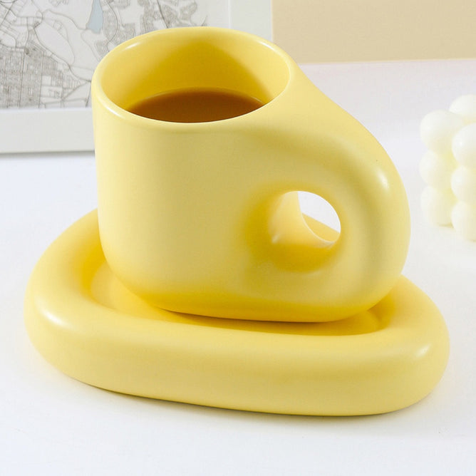 Nordic Aesthetic Ceramic Chubby Chunky Cup and Triangular Saucer Set for Kitchen Utensils