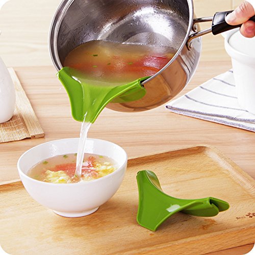 Portable Silicone Liquid Funnel Anti-spill Slip On Pour Soup Spout Funnel for Pots Pans Bowls & Jars Kitchen Tool